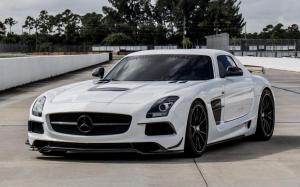 Mercedes-Benz SLS AMG Coupe Black Series by RENNtech 2018 года